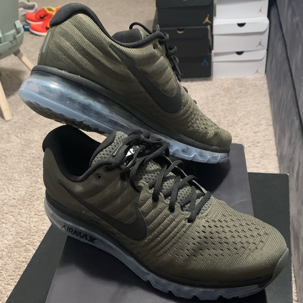 Nike Men's Olive and Black Athletic Shoes - Picture 4 of 4